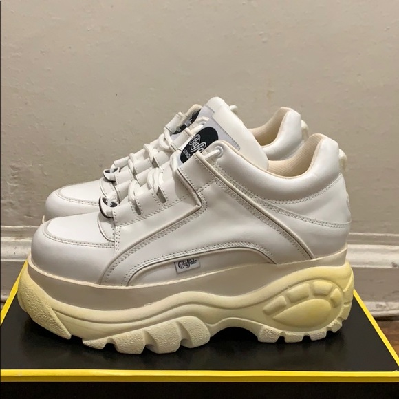 Buffalo London 1339-14 2.0 White - Picture 1 of 8